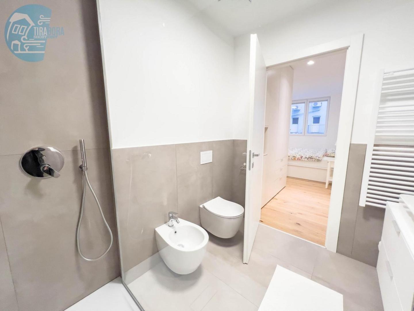Blue Life 1b Tirabora Short Rent Apartment Trieste